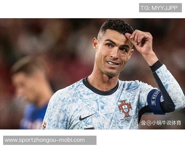 足坛奇葩雕像大盘点萨拉赫C罗大罗法尔考等球星形象奇特引热议 足坛奇葩雕像大盘点萨拉赫C罗大罗法尔考等球星形象奇特引热议